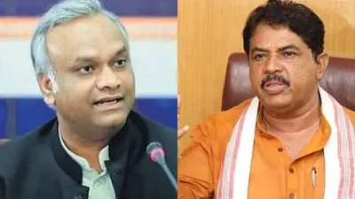 PRIYANK KHARGE : ನೀವೇಕೆ ಇನ್ನೂ ಗಣವೇಷ ಧರಿಸಿ ಗೋಮೂತ್ರ ಸೇವನೆಗೆ ತೊಡಗಿಲ್ಲ - ಅಶೋಕ್ ಗೆ ಖರ್ಗೆ ತಿರುಗೇಟು?