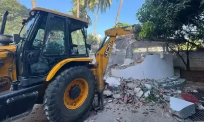 గాజులరామారంలో కూల్చివేతల ఉద్రిక్తత..రోడ్డున పడేసారంటూ బాధితుల కన్నీరు!
