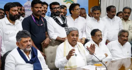 Siddaramaiah resigns as Karnataka Chief Minister