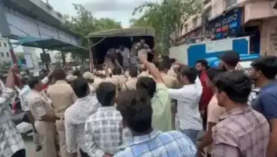 19 వేల పోలీస్ ఉద్యోగాలు భర్తీ చేయాలని నిరుద్యోగుల ఆందోళన
