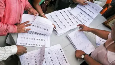अकोल्यात एसआयआर प्रणालीमध्ये तांत्रिक बिघाड, पातुरमधील अनेक मतदारांची नावे ऑनलाइन यादीतून गायब