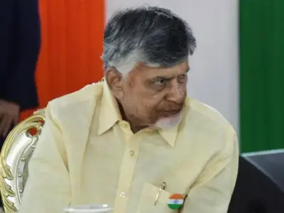 CBN Surrounded By Jagan's Men Completely?