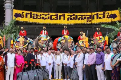 ಅರಮನೆ ಅಂಗಳಕ್ಕೆ ಗಜಪಡೆ ಪದಾರ್ಪಣೆ; ಅದ್ಧೂರಿ ಪೂಜೆಯೊಂದಿಗೆ ಸ್ವಾಗತ ಕೋರಿದ ಡಾ. ಯತೀಂದ್ರ ಸಿದ್ದರಾಮಯ್ಯ