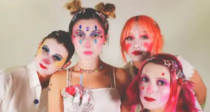 Glam clown: Fashion's new obsession