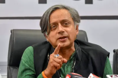 নেপালের বন্যাকে 'ড্রামা' বলে তোপের মুখে শশী থারুর! - বর্তমান বাংলা