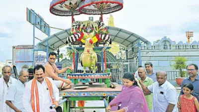 చిలుక వాహనంపై వరసిద్ధుడు