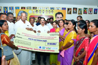 మహిళలు వ్యాపారవేత్తలుగా ఎదగాలి: ఎమ్మెల్యే సురేంద్ర బాబు