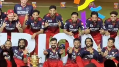 Watch: Krunal Pandya's savage '5 trophies' gesture sparks hilarious reaction from Virat Kohli, Rajat Patidar