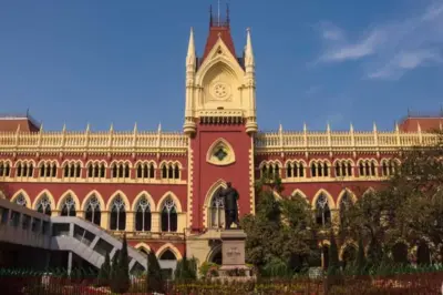 ৩ দিন ধর্না চললে ভুগবে আমজনতা! প্রাক্তন মন্ত্রীর আবেদনে কড়া পর্যবেক্ষণ হাইকোর্টের, সোমে ফের শুনানি