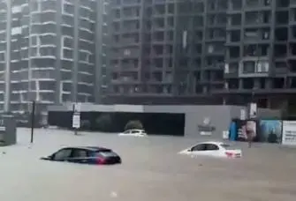 चिंबई.मुंबईसह आसपासच्या सर्व शहरात मुसळधार, पालघर, वसई, विरार पाण्यात