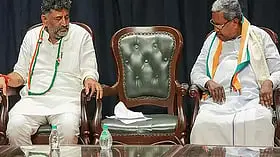 முடிவுக்கு வரும் நாற்காலி யுத்தம்.. கர்நாடக முதல்வராகும் டி.கே.சிவகுமார்?