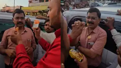 Watch: ఎఫ్డీఏ అధికారిని చుట్టుముట్టిన జనం.. గడువు ముగిసిన బిస్కెట్లు తినాలని బలవంతం