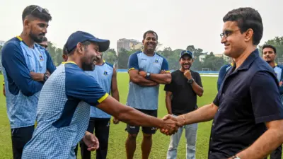 IPL ফাইনালের দিন বড় ধাক্কা! মেন্টরের পদ ছাড়লেন তারকা
