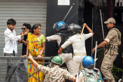 Stone-Pelting, Tear Gas, Arrests Mark Bihar Bandh
