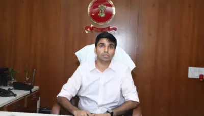 અમદાવાદ જિલ્લાના કલેક્ટર તરીકે ભવ્ય વર્માએ ચાર્જ સંભાળ્યો, પૂર્વ કલેક્ટર સુજીત કુમારને વિદાયમાન અપાયું