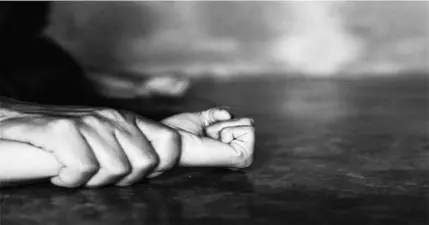 স্বামীকে খুঁজতে বেরিয়ে নিখোঁজ, সকালে মিলল আদিবাসী মহিলার মৃতদেহ! পূর্ব বর্ধমানে গণধর্ষণের অভিযোগে গ্রেপ্তার ২