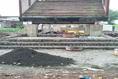 रेल्वे प्रशासन किती बळी गेल्यावर जागे होणार?