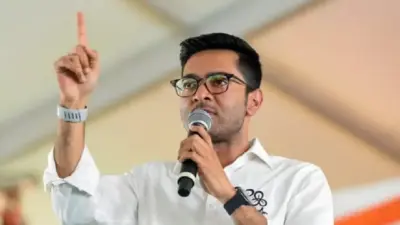 'আমাদের জেলে পুরে রাজত্ব করবে ভাবলে মূর্খের স্বর্গে বাস করছে', থানা থেকে বেরিয়ে বিস্ফোরক অভিষেক