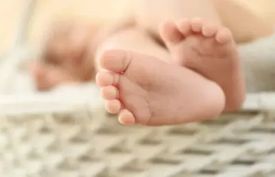 पुण्यात अमानुषतेचा कळस! कौटुंबिक वादातून 9 महिन्याच्या बाळाच्या तोंडात ओतले फेविक्विक