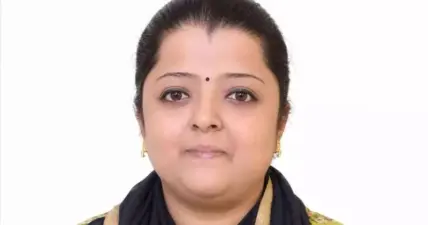 കൊച്ചിയില് ബസില് നിന്ന് തെറിച്ചുവീണ് യുവതി മരിച്ചു