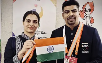 త్రివర్ణ పతాకంతో మెరిసిన పవన్ సెహ్రావత్, మను భాకర్!