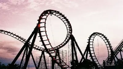 Eight rescued after rollercoaster stalls 100 feet above ground in Texas