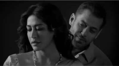 Salman Khan : सलमान खानच्या 'मातृभूमी' चित्रपटातील हृदयस्पर्शी गाणं प्रदर्शित, सोशल मीडियावर धुमाकूळ