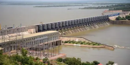 నదులలో నీరు ఉన్నా సాగునీరు ఇవ్వలేరా?