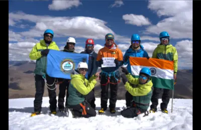 लडाखच्या २० अजिंक्य शिखरांवर तिरंगा
