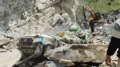 Accident : హిమాచల్ప్రదేశ్లో ఘోరప్రమాదం..ఐదుగురు స్పాట్ డెడ్