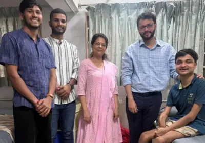 'दीपस्तंभ'ने दिली साथ; दिव्यांगत्वावर केली मात