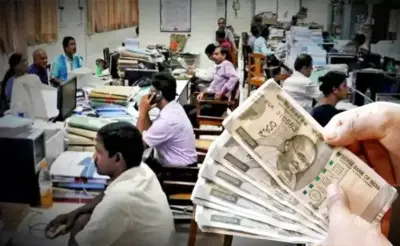 కేంద్ర ప్రభుత్వ ఉద్యోగులకు 2 శాతం డీఏ పెంపు