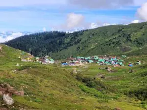 জুলুক ভ্রমণ : পূর্ব হিমালয়ের আঁকাবাঁকা পাহাড়ি পথ, মেঘের রাজ্য ও সিল্ক রুটের ইতিহাস।