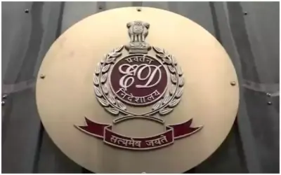 সাতসকালে অ্যাকশন মুডে ED, কলকাতা-সহ ১৪টি জায়গায় চলছে তল্লাশি