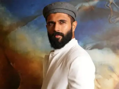 Vijay Deverakonda to Cash on Ram Charan's Loss