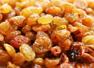 କିସମିସ୍ ପାଣିର ଉପକାରିତା ବିଷୟରେ ଜାଣନ୍ତୁ.