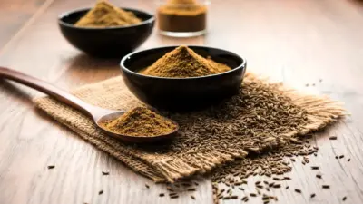 मसालों की खुशबू रखना चाहते हैं बरकरार? अपनाएं ये आसान स्टोरेज टिप्स