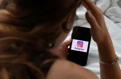 How to hide Instagram Instants and stop accidental photo sharing
