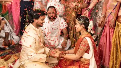 పెళ్లి ఫోటోలు షేర్ చేసిన షన్నూ..నూతన దంపతులకు సెలబ్రిటీల విషెస్