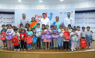 പുതുതായി സ്കൂളുകളില് പ്രവേശിക്കുന്ന കുരുന്നുകള്ക്ക് വി.പി.എസ് ലേക്ഷോറിന്റെ സ്നേഹ സമ്മാനം