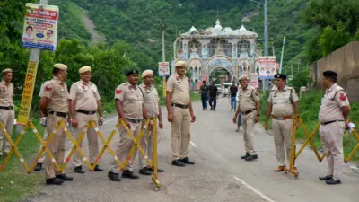 Man kills wife : భార్యను గర్ల్ఫ్రెండ్ రూమ్కి తీసుకెళ్లి చంపేసిన భర్త! పెళ్లైన 3 నెలలకే..