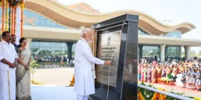 PM Modi ने आंध्र प्रदेश में भोगपुरम एयरपोर्ट टर्मिनल का किया उद्घाटन, 18 हजार करोड़ की परियोजनाओं की सौगात