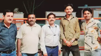 Aligarh News: "हर-हर महादेव के जयघोष से गूंजा अलीगढ़, बाबा बर्फानी के दरबार के लिए रवाना हुए शिवभक्त