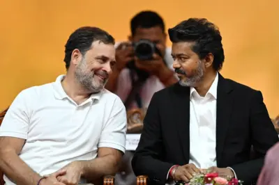 বন্ধুত্বের উপহার, প্রথমবার সংসদে যাওয়ার সুযোগ হারিয়েও রাজ্যসভা আসন কংগ্রেসকে ছাড়লেন বিজয়