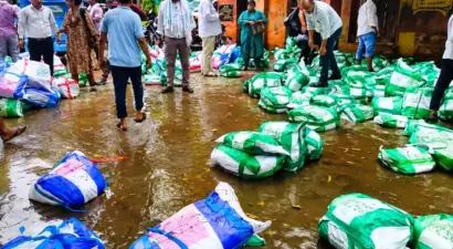 വെള്ളക്കെട്ടില് ഒഴുകിനടന്നത് പരീക്ഷാ പേപ്പറുകളോ? വീഡിയോ വിവാദത്തില് വിശദീകരണവുമായി ബീഹാര് വിദ്യാഭ്യാസ വകുപ്പ് രംഗത്ത്!