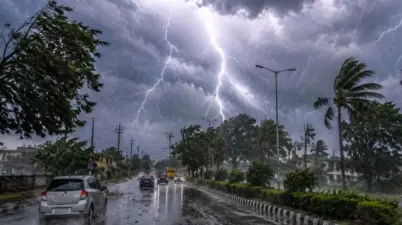 UP में मानसून की तूफानी वापसी! अगले 3 दिन 25 जिलों में होगी मूसलाधार बारिश, जारी हुआ अलर्ट