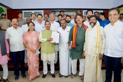 ಮತದಾರರ ಪಟ್ಟಿಯಲ್ಲಿ ಭಾರಿ ಗೋಲ್ಮಾಲ್ ಆತಂಕ: ದೆಹಲಿಯಲ್ಲಿ ಚುನಾವಣಾ ಆಯೋಗಕ್ಕೆ ದಾಖಲೆ ಸಮೇತ ದೂರು ನೀಡಿದ ಸಚಿವ ಪ್ರಹ್ಲಾದ್ ಜೋಶಿ!