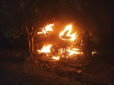 ఉరవకొండలో ఘోర ప్రమాదం.. లారీ డ్రైవర్ సజీవ దహనం