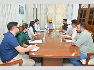 ਮੰਤਰੀ ਤਰੁਨਪ੍ਰੀਤ ਸਿੰਘ ਸੌਂਦ ਨੇ ਮਨਰੇਗਾ ਯੂਨੀਅਨ ਨਾਲ ਕੀਤੀ ਮੁਲਾਕਾਤ; ਸਮਾਂਬੱਧ ਢੰਗ ਨਾਲ ਮੰਗਾਂ ਹੱਲ ਕਰਨ ਦਾ ਦਿੱਤਾ ਭਰੋਸਾ