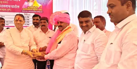 वाघाळे गावच्या उपसरपंचपदी राजेंद्र धायबर यांची बिनविरोध निवड